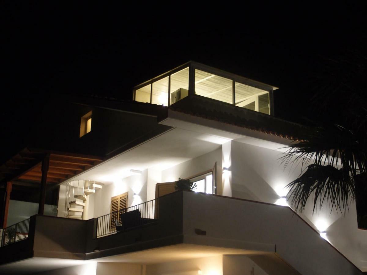 Sulle Tracce Di Montalbano Villa Ragusa Exterior foto
