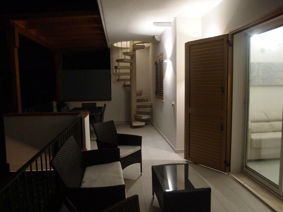 Sulle Tracce Di Montalbano Villa Ragusa Exterior foto